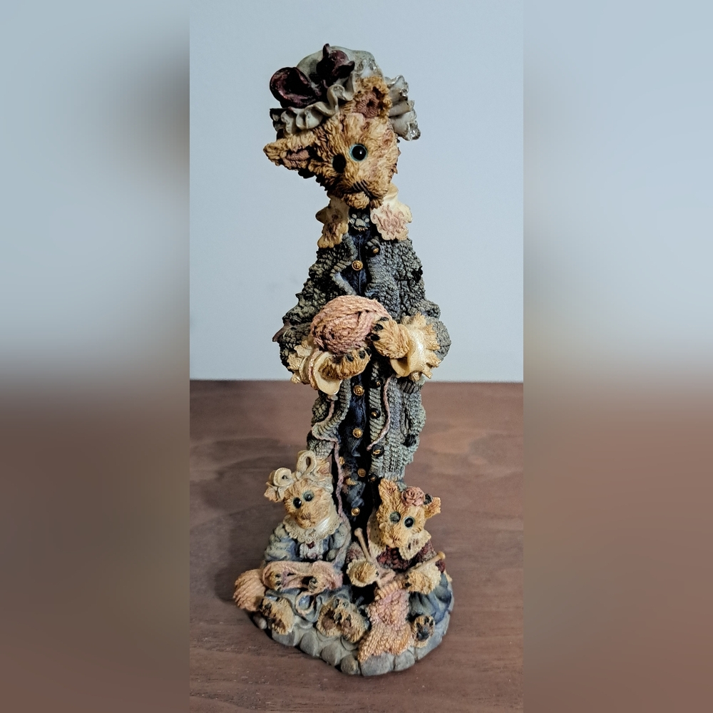 Boyds Bears & Friends Purrscilla G Pussenboots with Darby & Jasper